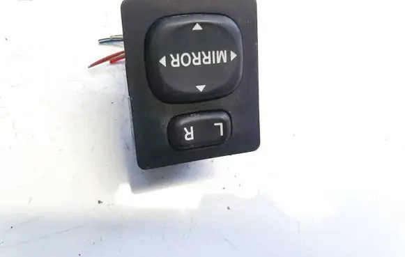 Toyota RAV 4 (XA20) Wing mirror switch 183574
