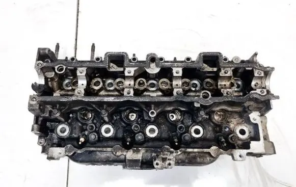 Peugeot 308 Engine head 9684487210 9684504780