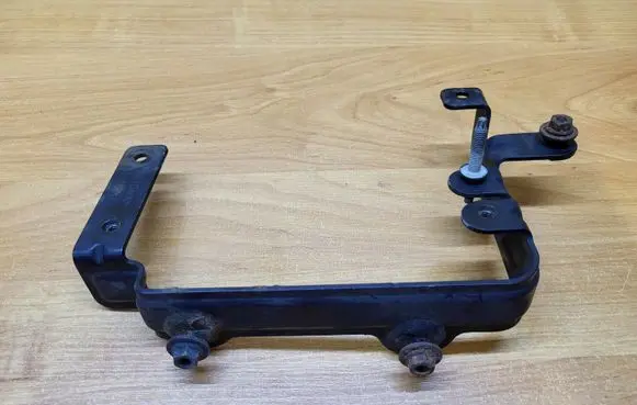 Volvo XC60 Distronic sensor bracket 30739741
