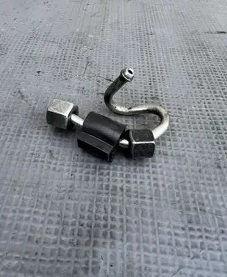Volkswagen Arteon Fuel injector supply line/pipe 05L303D
