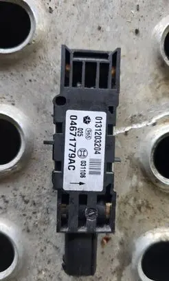 Chrysler 300 - 300C Airbag deployment crash/impact sensor 04671779AC