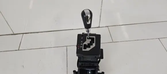 Mazda CX-7 Gear shifter/selector K3954