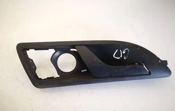 Skoda Octavia Mk2 (1Z) Rear door interior handle 1Z0839248