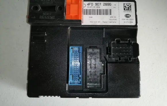 Audi A6 S6 C6 4F Comfort/convenience module 4F0907289G