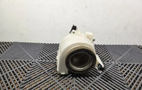Toyota Auris E180 Hybrid/electric vehicle battery fan G923012010 1173005162