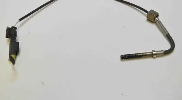 Mercedes-Benz Sprinter W906 Oil temperature sensor A0071537528