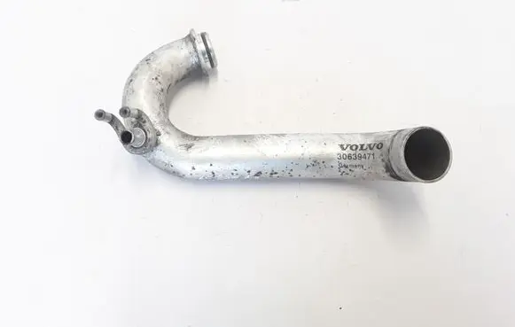 Volvo XC90 Intercooler hose/pipe 30639471