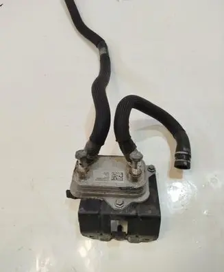 Maserati Ghibli Power steering radiator 06700316180