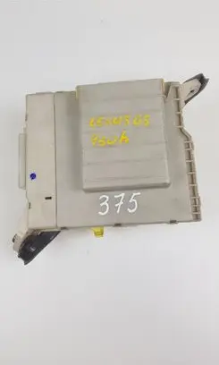 Lexus GS 300 350 430 450H Fuse module 8273030620 6C211538