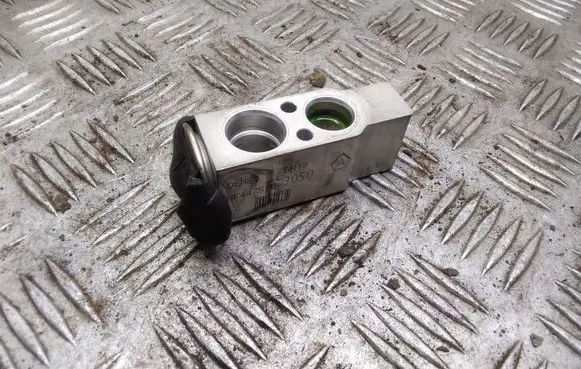 Toyota Corolla Verso AR10 Air conditioning (A/C) expansion valve MF4475003050 4475003050