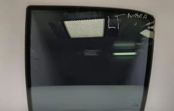 Mercedes-Benz S W140 Rear door window glass