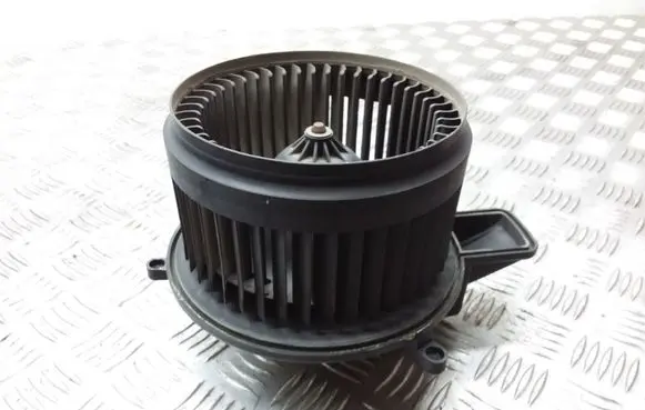 Chrysler Town & Country V Heater fan/blower S8843001