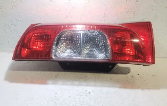 Fiat Fiorino Rear/tail lights 01353205080E
