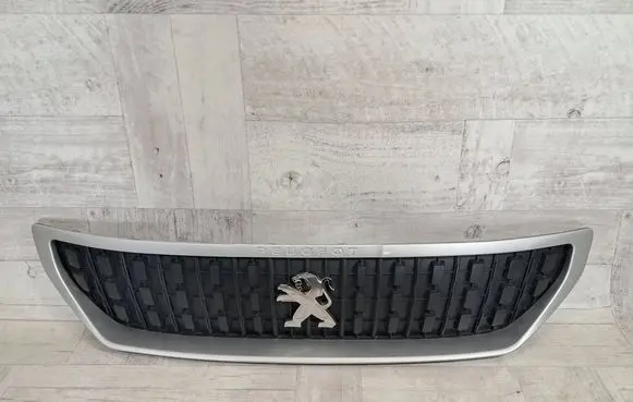 Peugeot Expert Front bumper upper radiator grill 9811710477