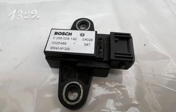 KIA Sorento ESP acceleration yaw rate sensor 95640M1200 0265005142 0026486