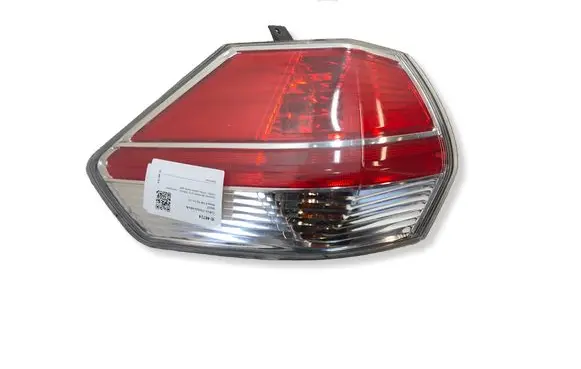 Nissan X-Trail T32 Rear/tail lights 