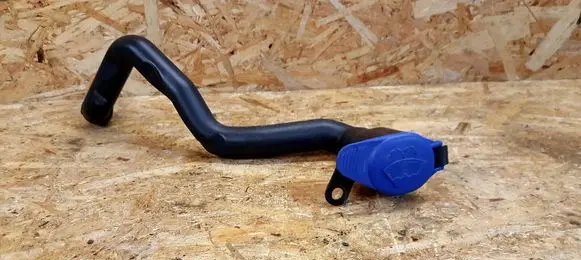 Volvo S80 Window washer liquid tank fill tube 30699202