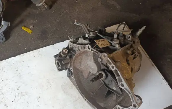 Peugeot Partner Manual 5 speed gearbox