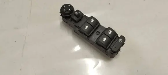 Citroen C3 Aircross Electric window control switch 98421760zd00