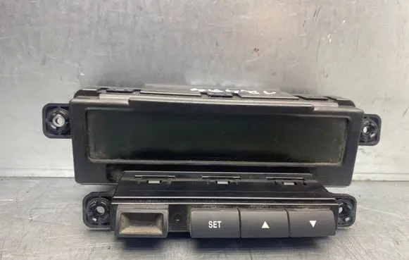 KIA Ceed Screen/display/small screen 090905 957101H700