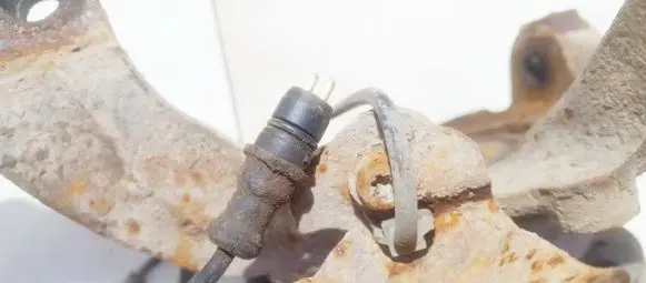 Renault Laguna I ABS brake wheel speed sensor