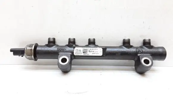 Volvo V70 Fuel main line pipe 9685297580