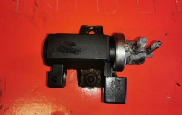 Opel Zafira B Turbo solenoid valve 55558101 70052703