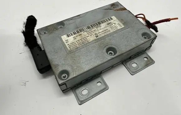 Mercedes-Benz S W221 Head unit multimedia control A2049009301