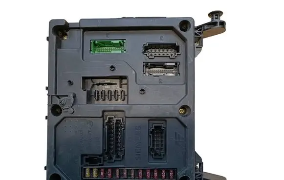 Ford Galaxy Fuse module S108145300F 480640815