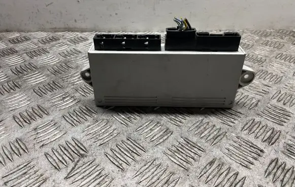 BMW 7 E65 E66 Door central lock control unit/module 6958452