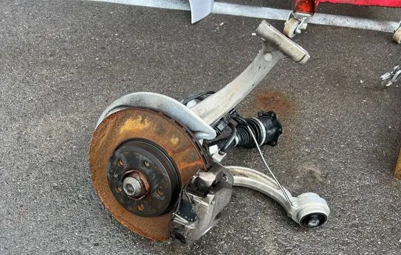 Audi A4 S4 B9 8W Front wheel hub spindle knuckle 8W0407559 8W0407271P 8W0407155A