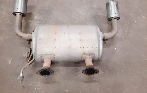 Infiniti FX Rear muffler/silencer tail pipe 