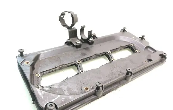 Audi A4 S4 B7 8E 8H Rocker cam cover 059103470R