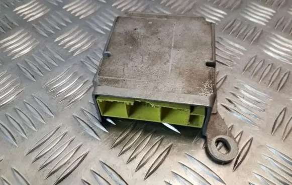 Nissan Primera Airbag control unit/module