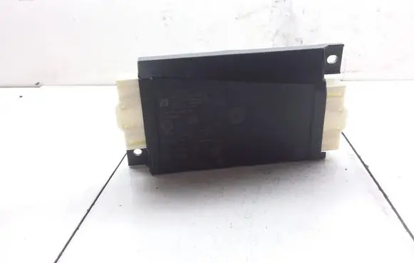 Mercedes-Benz Sprinter W907 W910 Antenna control unit A9079006906