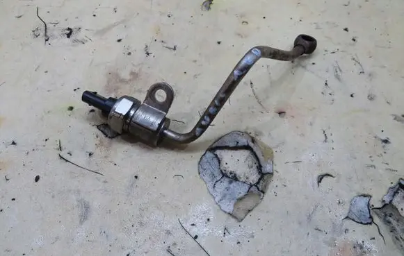 Toyota Auris E180 Exhaust gas pressure sensor 8570956
