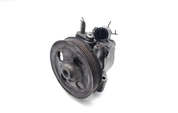 Ford Focus Power steering pump 6G913A696CD 6G913A733CA