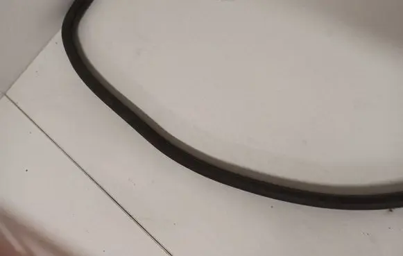 KIA Sorento Rear door rubber seal (on body)