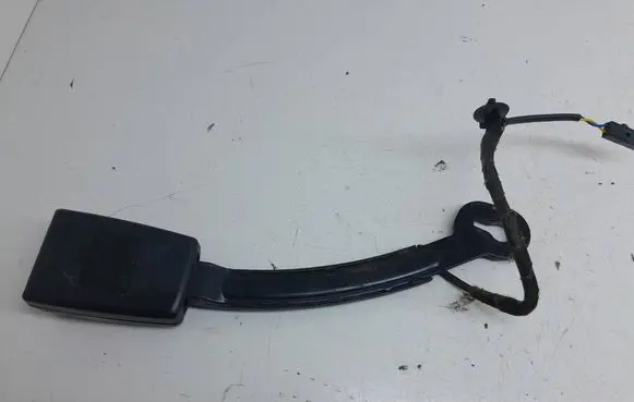Volkswagen Golf VII Front seatbelt buckle 5G4857755B 13112014