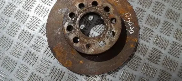 Volkswagen Jetta V Rear brake disc