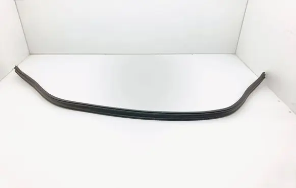 Volvo S60 Engine compartment rubber 
