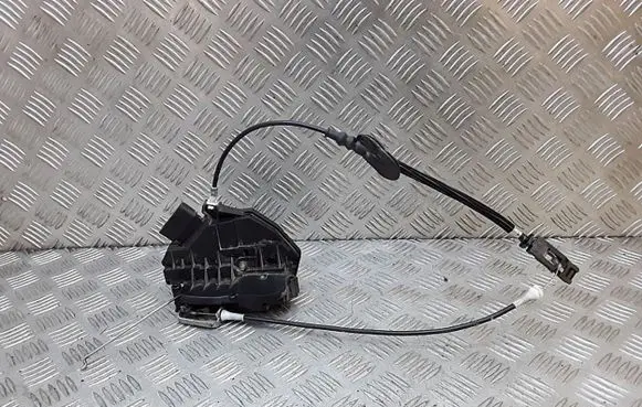 Ford Fiesta Front door lock AE8A5421813BD