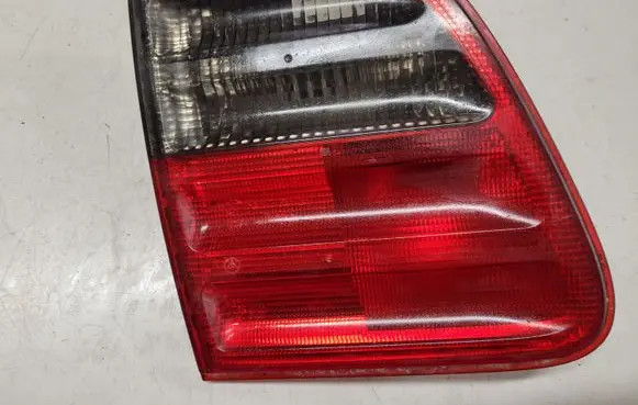 Mercedes-Benz E W210 Tailgate rear/tail lights A2108207564