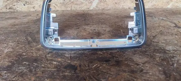 Radio/GPS head unit trim