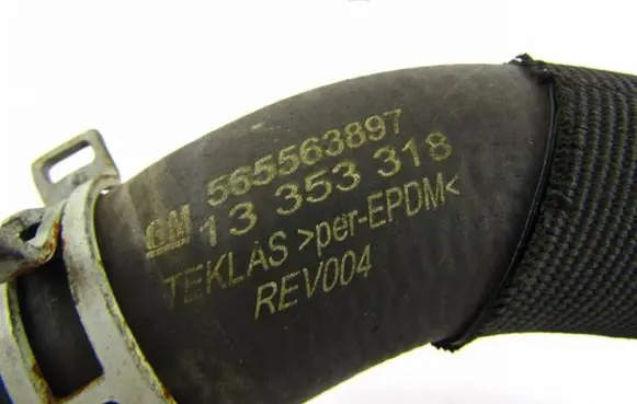 Opel Insignia A Engine coolant pipe/hose 13353318