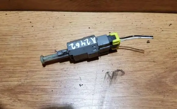 Mazda Premacy Brake pedal sensor switch