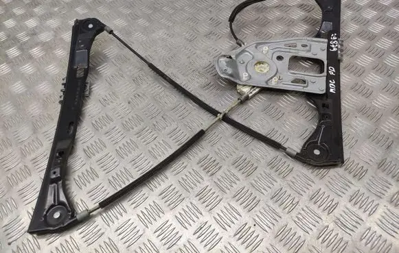 Mercedes-Benz C W203 Front door electric window regulator A2037202646