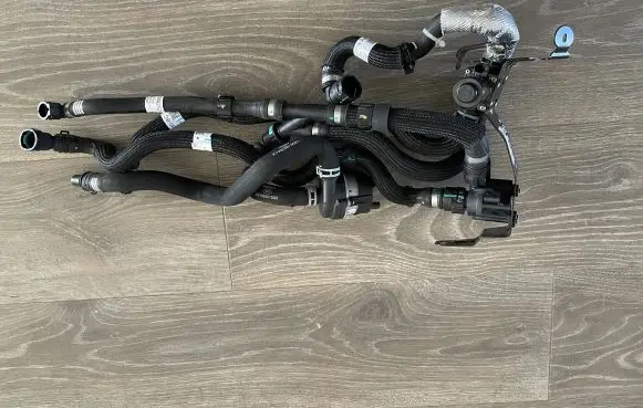 Land Rover Discovery Sport Air intake hose/pipe J9D38501AA K8D28B500BA
