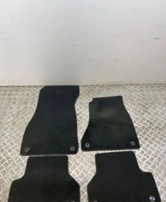 Audi A4 S4 B9 Car floor mat set 8W2863691 8W2863714 100214725