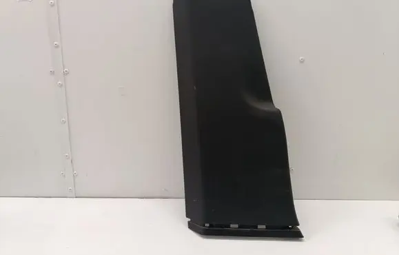 (B) pillar trim (bottom)